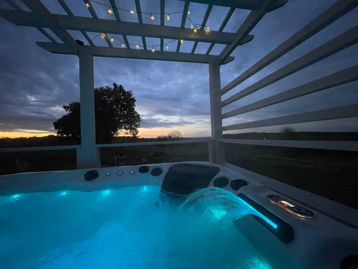 With one lounger and four seats this is the perfect hot tub for a family or friends on holiday.

Designed purely for the... » Outdoor Furniture Fuengirola, Costa Del Sol, Spain