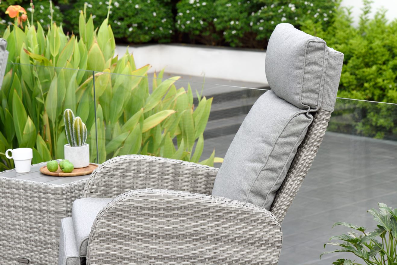The Aruba reclining coffee set conjures a comfortable and contemporary feeling thanks to its straightforwardly modern de... » Outdoor Furniture Fuengirola, Costa Del Sol, Spain