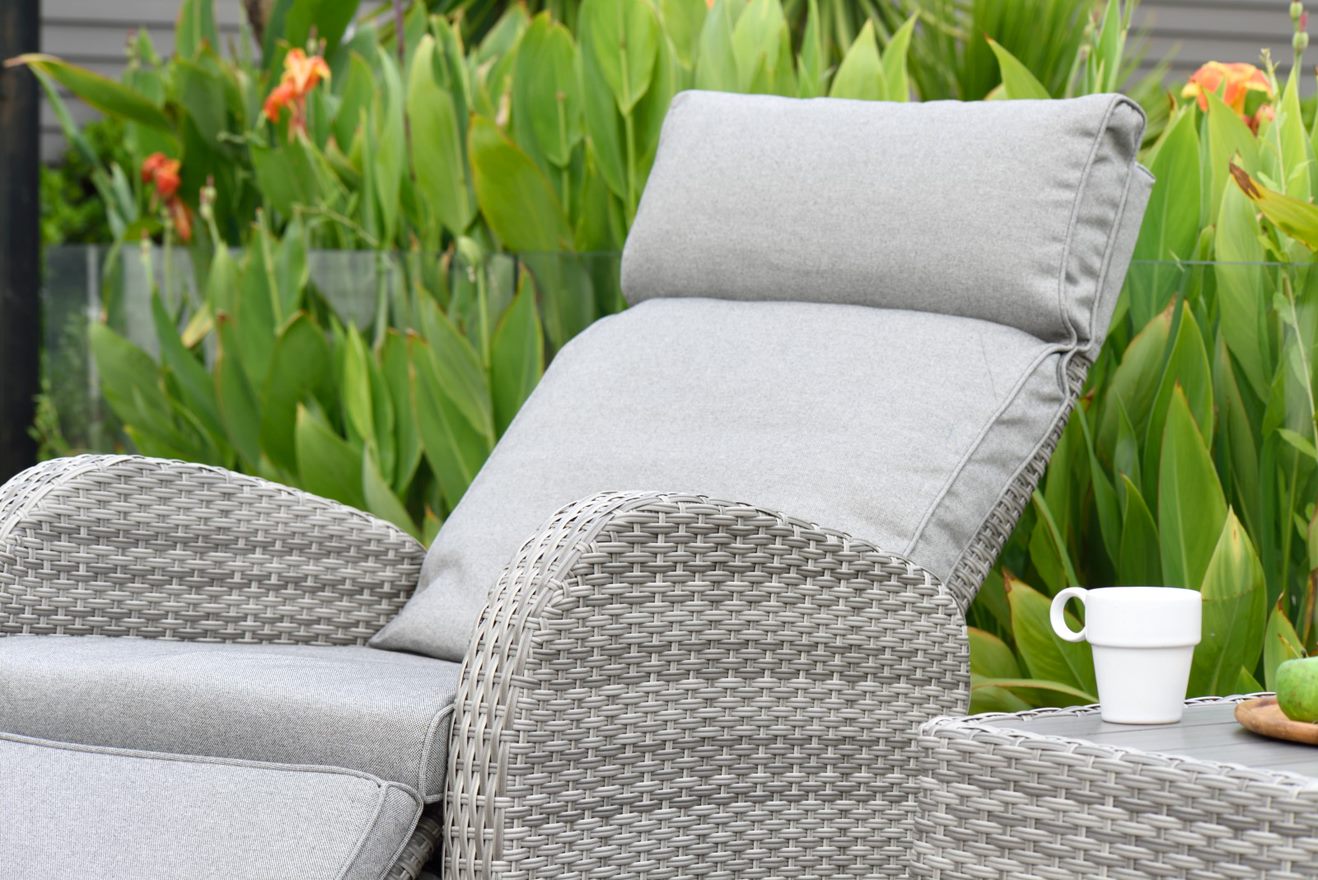The Aruba reclining coffee set conjures a comfortable and contemporary feeling thanks to its straightforwardly modern de... » Outdoor Furniture Fuengirola, Costa Del Sol, Spain