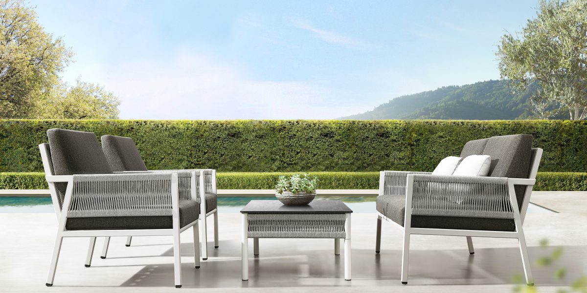The Gloria collection stands for luxury. This can be seen through the use of rope in combinations with unique details.

 » Outdoor Furniture Fuengirola, Costa Del Sol, Spain