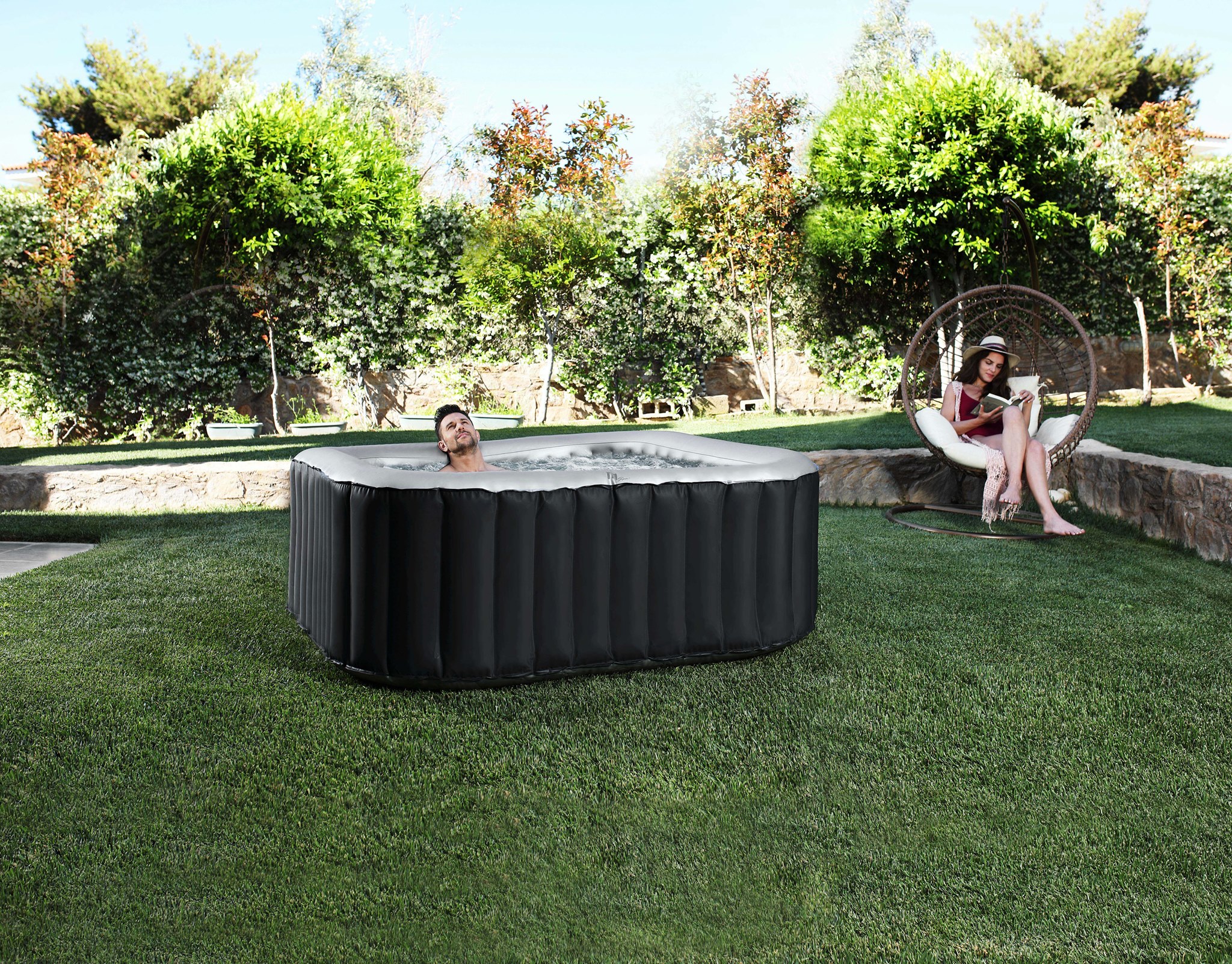 The MSpa Delight Series Alpine is a 4 person inflatable hot tub. A great way to relax your muscles and mind. 
 www.favel... » Outdoor Furniture Fuengirola, Costa Del Sol, Spain