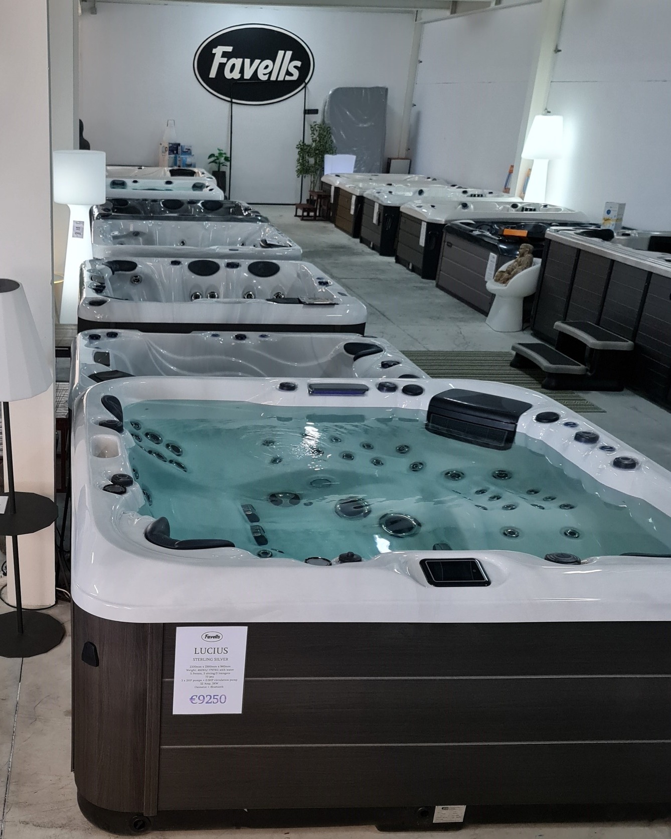 The TOPAZ Platinum Spa is one of the smallest but perfectly formed hot tubs in Favells Spas Platinum range with Superior... » Outdoor Furniture Fuengirola, Costa Del Sol, Spain