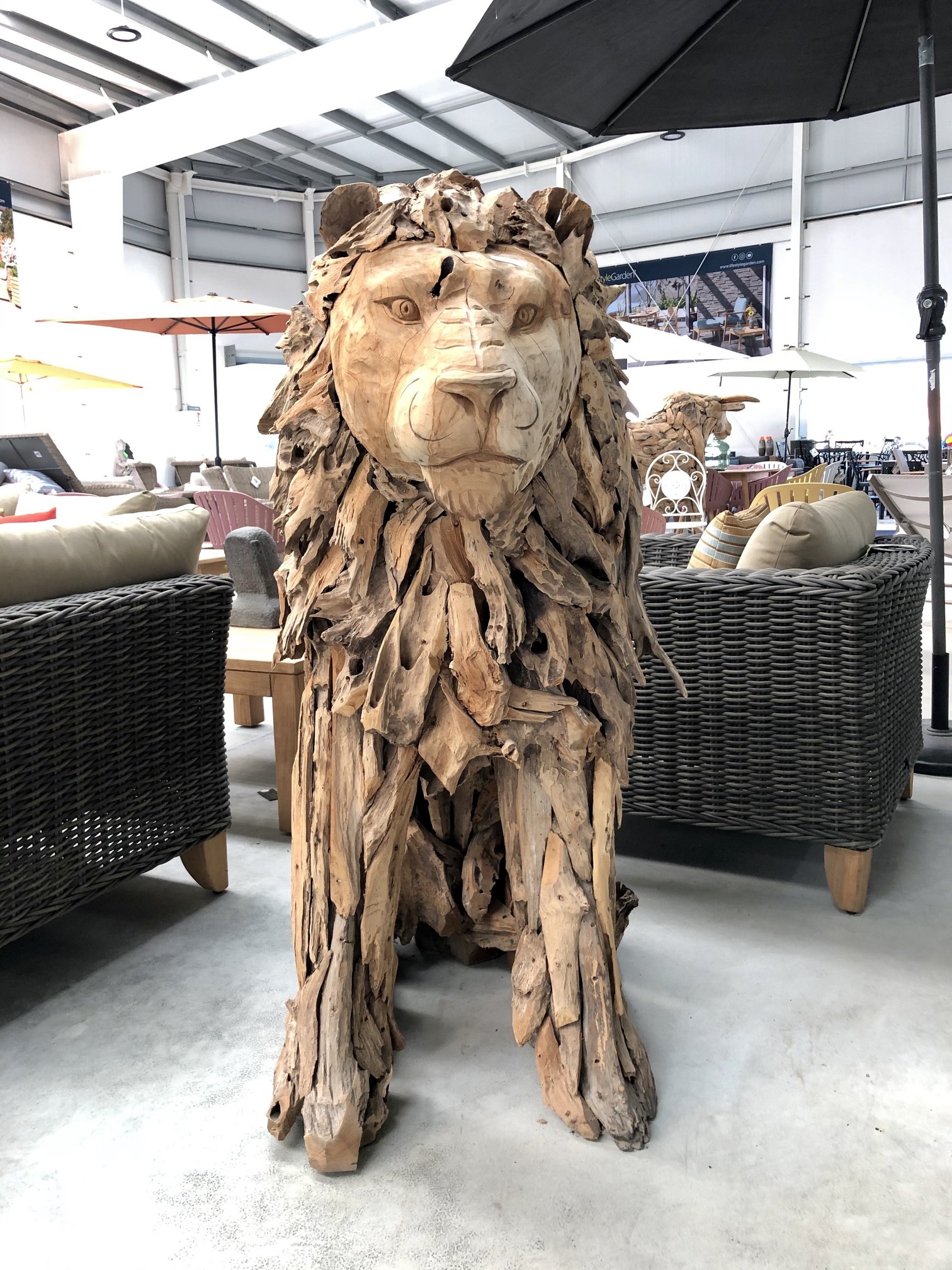 Check out our beautiful Wooden Animal Sculptures :-)
 Which one is your favorite? 
 www.FavellsSpas.com

 » Outdoor Furniture Fuengirola, Costa Del Sol, Spain