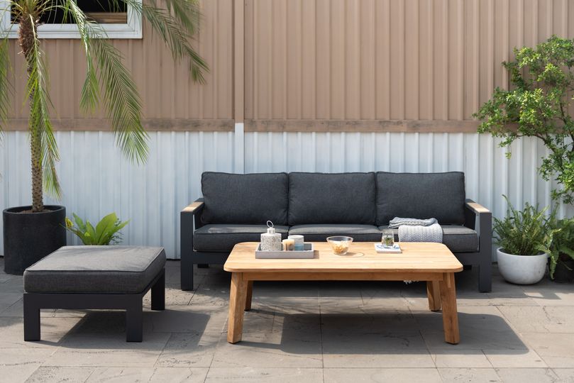 Palau, the perfect balance between comfort and design look.

 » Outdoor Furniture Fuengirola, Costa Del Sol, Spain