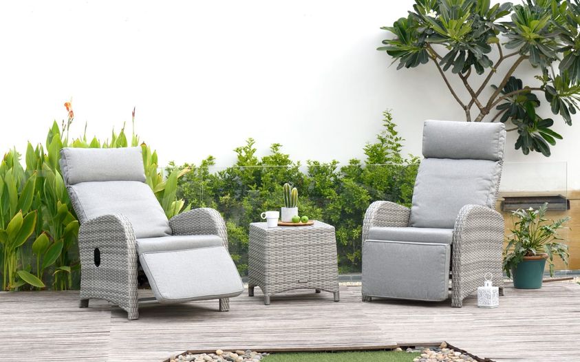 The Aruba Reclining Coffee Set conjures a comfortable and contemporary