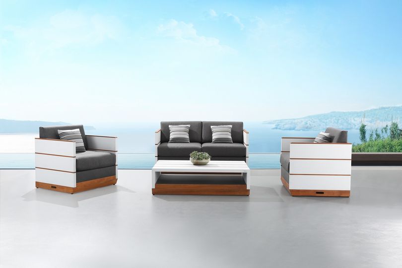 The Nutt range speaks comfort, luxury and simplicity. The material
