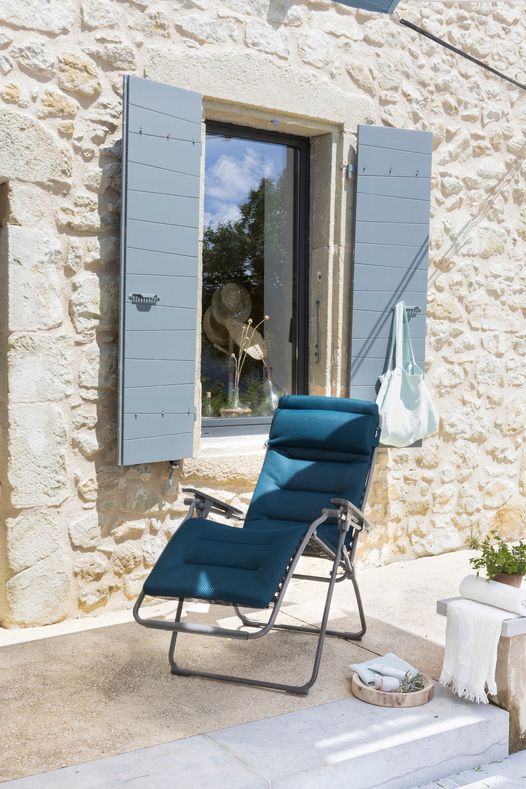 Lafuma´s Futura BeComfort® reclining chair is the go-to lounge chair for relaxing. 
 

 » Outdoor Furniture Fuengirola, Costa Del Sol, Spain